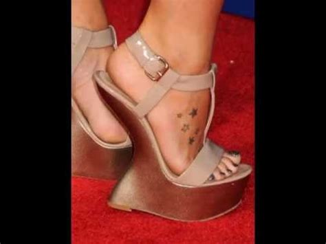Watch trailers & learn more. Joanna 'JoJo' Levesque Feet & Legs (Close-Up) - YouTube