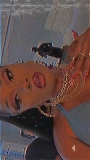 Megan thee stallion is revlon s new global brand ambassador did her own makeup for the announcement. Megan Thee Stallion Video | Brown skin girls, Black girl ...