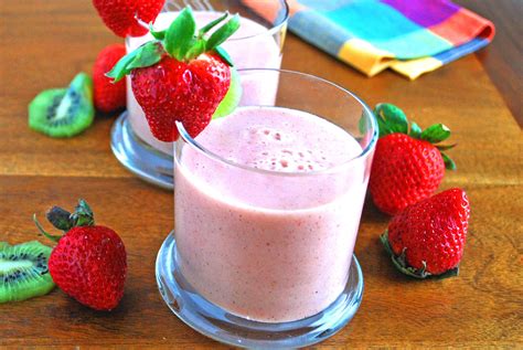 In fact, it contains more vitamin c than what equivalent amount of orange juice contains. strawberry-kiwi-smoothie - Eric Yaremko, DMD, PS