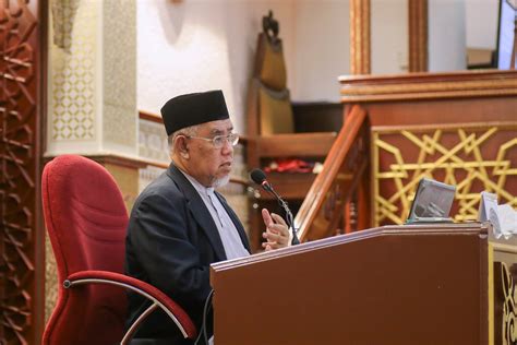 Masjid saidina umar al khattab) is a prominent mosque in bukit damansara (damansara heights), kuala lumpur, malaysia. A Mosque In Bukit Damansara Urges Members To Get Tested ...