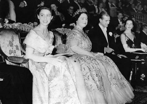 Princess margaret was the younger daughter of king george vi and queen elizabeth the queen mother, and sister to the queen. A Rare Look at Princess Margaret's Glamorous Life ...