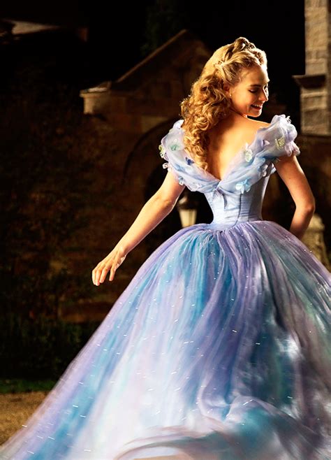Actress lily james, who plays ella in the new disney movie, says it's her real waist in the iconic dress. lamorchemoveilsoleelaltrestelle | Cinderella dresses ...