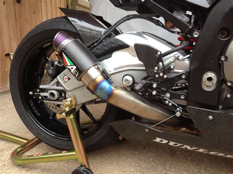 Diy how to install an austin racing exhaust. Austin racing exhaust for a bmw s1000rr