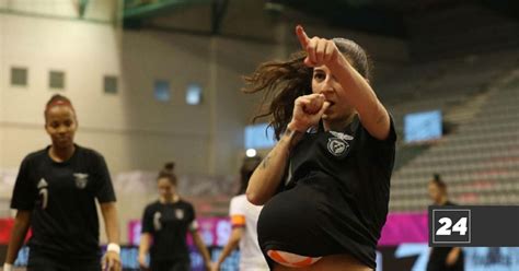 Futsal parado para jogar a selecção nacional. Futsal feminino: Benfica vence a Taça de Portugal pela ...