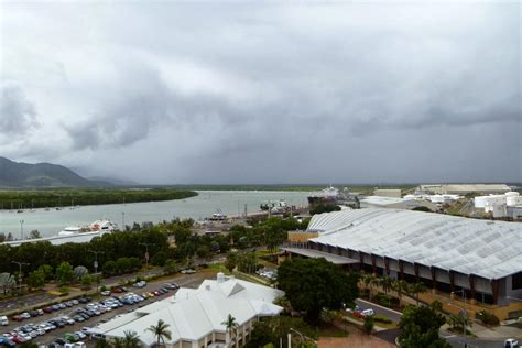 Get the forecast for today, tonight & tomorrow's weather for cairns, queensland, australia. Grit and Giggles: Weather Cairns Style