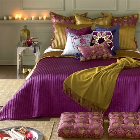 Spice things up in the bedroom. Moroccan bedding sets - spice up your bedroom with rich colors