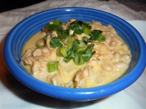 A creamy white bean chicken chili made with tender shredded chicken, green chilies, white beans, jalapeno, chicken broth, mexican spices, and cream cheese. The Best Office White Chicken Chili