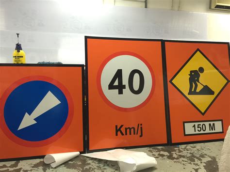 Moreover, road direction signs are also used at intersections where no connection to a power supply for an enlightening road sign is possible. Signboard Jkr Road Signage Specification