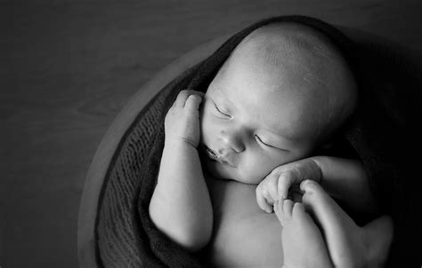 newborn session London Newborn boy, newborn baby boy, b&w newborn pictures | Newborn ...