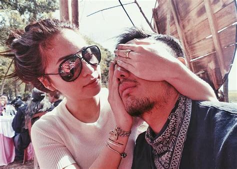 Ibunya lalu memanggil untuk yang kedua kalinya. Beri Kejutan Mesra untuk Pacar, Ini yang Dilakukan Nikita ...
