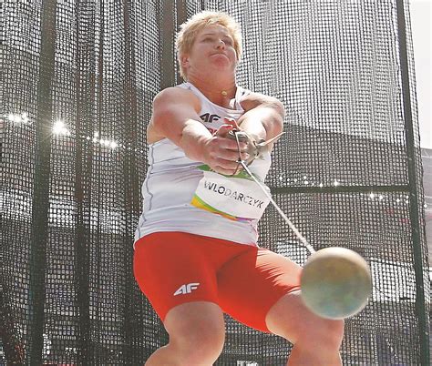 Rekordzistka świata w rzucie młotem / world record holder in the hammer throw ❤️82,98m. Anita Włodarczyk - Super Express