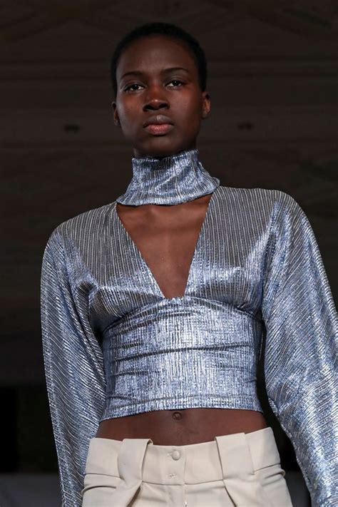 Discover nowfashion, the first real time fashion photography magazine to publish exclusive live fashion shows. Fatima Lopes fashion show Ready to Wear collection Fall ...