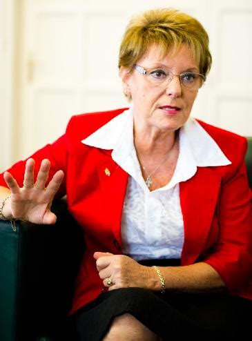 Rózsa hoffmann is a hungarian politician and educator, secretary of state for education of the ministry of national resources from 2 jun. Angol helyett németet kell majd tanulni a diákoknak - mert ...