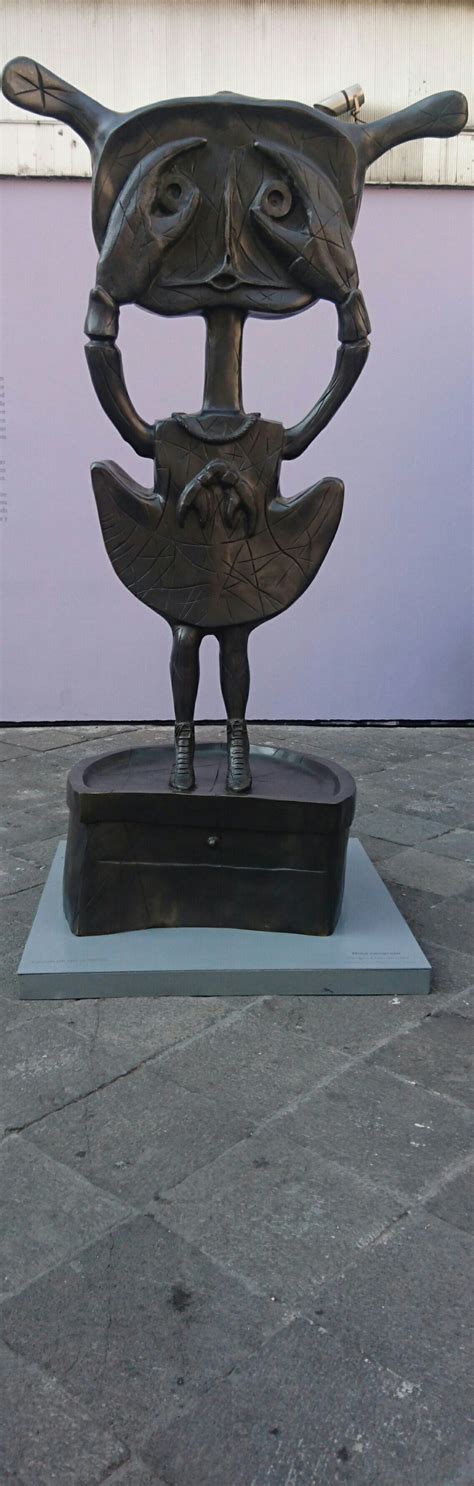 Click aici pentru a te autentifica. ¿corazas y miedos? Niña Cangrejo escultura en bronce de ...