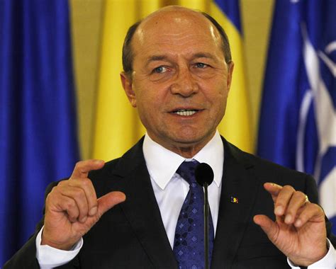 Former romanian president traian basescu was notified by prosecutors on wednesday that he was being investigated for making threatening remarks to a senator. Scenariu sumbru: Mi-e teamă că Traian Băsescu va trage în populație - SuceavaLIVE