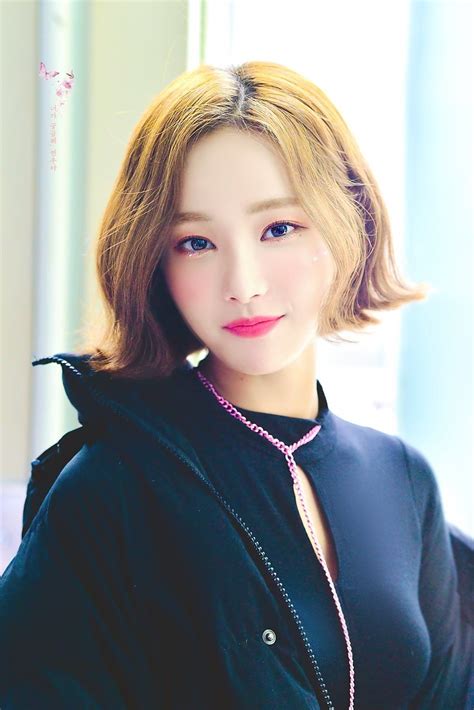 Nayeon Bias Wrecker【2019】 | 韓国美人、可愛い女の子、韓国女優