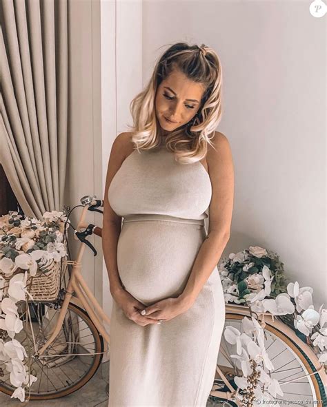 Âgée de 31 ans, jessica thivenin est maman d'un petit maylone depuis le 7 octobre 2019. Jessica Thivenin enceinte et divine en robe, le 28 ...