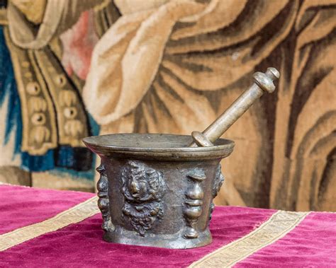 Renaissance bronze pestle and mortar | Marhamchurch Antiques | Mortar, Pestle & mortar, Bronze