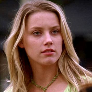 Se trata de un filme dirigido por clint eastwood basada en las memorias el guardia de seguridad richard jewell y un artículo periodísitico publicado a finales de los años 90. Chanets Wimpern Festung Wachs guter-junge amber heard ...