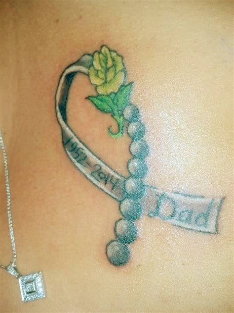 We can find many people show this tattoo on the fourth of february as this date is the world cancer day. 36e102795cca501e8287c94b837fc243.jpg (720×960) | Tatoeages
