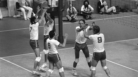 Zobacz najciekawsze publikacje na temat: Retro TVP Sport: Polska - ZSRR (siatkówka, finał IO 1976 w ...