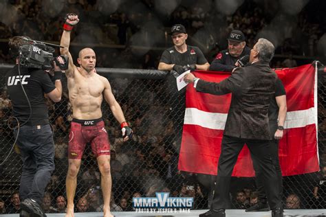 Madsen kept his record flawless with a split decision victory over clay guida at ufc vegas 34. Cageside Photos : Mark O. Madsen's Smashing Debut at UFC ...