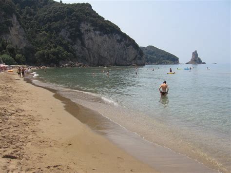 Die populären strandziele im westen sind u.a. Agios-Gordios Korfu 24