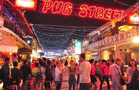 Pub street siem reap located around old market is one of the lovely places to relax after a tiring day. Attractive nightlife activities in Siem Reap, Cambodia ...