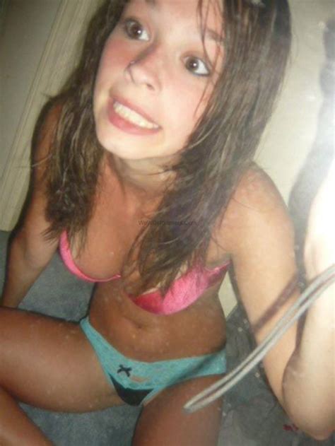 Start chatting with amateurs, exhibitionists, pornstars w/ hd video & audio. WoW Girl Gamers (43 pics)