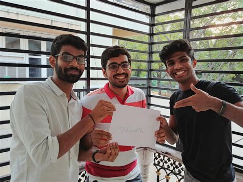 Indian men on tinder are cringy as fuck. 3 Indian boys. Give us your worst reddit! : RoastMe