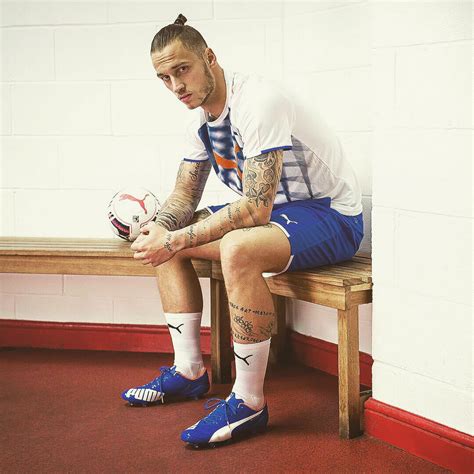 The instagram enthusiast has supported arnautovic's career every step of the way but when he arrived on british shores he had to change. Marko Arnautovic vollendet Wechsel zu Puma - Nur Fussball