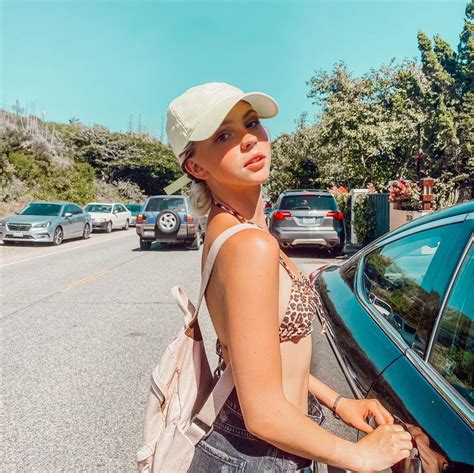 Her career started to take off after moving to la when she got a spot on abby's ultimate dance competition. Jordyn Jones - Social Media Photos and Video 06/11/2020 ...