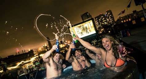 See more ideas about movies, full movies online free, free movies online. New Yorkers Can Now Watch Movies From a Rooftop Hot Tub ...