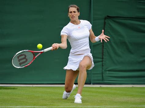 Ich wäre nie im leben auf die idee gekommen, dass es irgendwie böse gegenüber jemand anderem rüberkommen könnte, der tanz hatte mit der. Abschied von "Hotel Mama" für Andrea Petkovic - tennis MAGAZIN