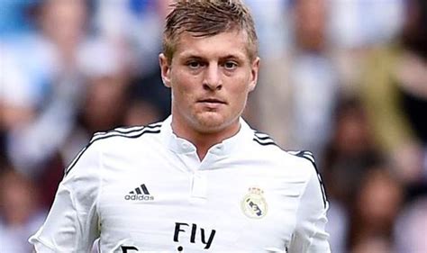 Willkommen auf der offiziellen website des fußballers und nationalspielers toni kroos. Toni Kroos Man Utd Snub Real Madrid | Football | Sport ...