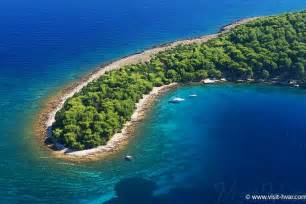 Mediterranean climate with crystal clear warm sea are hard to resist and the local people on the coast are very open to this lifestyle in designated beaches and camps. Island Zečevo | Beaches on the island of Hvar