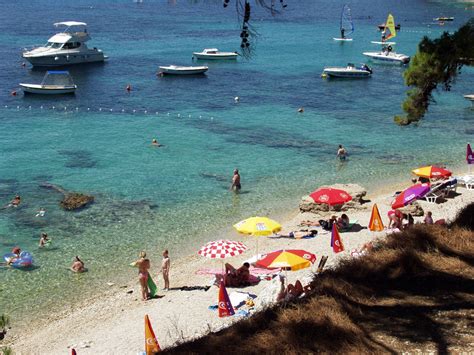 Agentúra sa špecializuje a ponúka ubytovanie v okolí. Dovolenka, Makarska, Chorvátsko apartmán Rosa - bývate ako ...