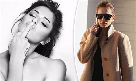 No selling or sellers of anything, anywhere. Cheryl Fernandez-Verisini sticks middle finger up to 2015 ...