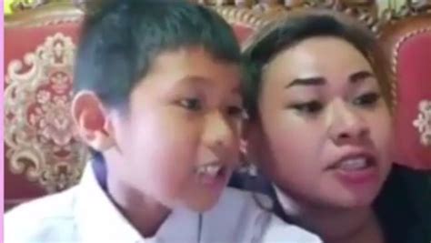 See more of indonesia viral video on facebook. Kesal Saat Ajari Anak Hafalkan Pancasila, Tante Lala Jadi ...