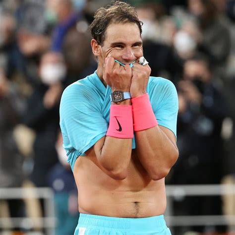 Zum jubilum trgt nadal nadal uhr bei den aktuell stattfinden french open, paris: Rafael Nadal trägt eine neue Uhr - und sie ist sehr ...