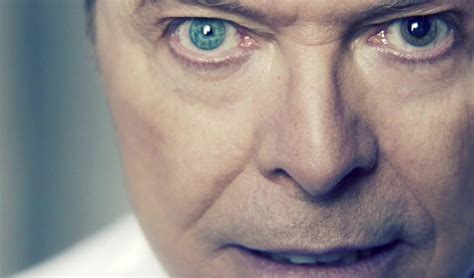 David bowie augen und der weg zum erfolg. THIS Forgotten Interview of David Bowie Reveals Who He ...