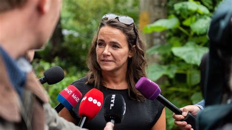 Novák katalin (hu) katalin novák. Novák Katalin: A Fideszt nem lehet csak úgy kitenni a Néppártból | 24.hu