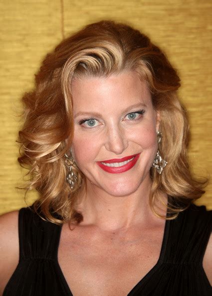 Marilla sees an oculist, and bash meets a friendly face in. Gallery Hot Tamil: Anna Gunn Gallery Colection