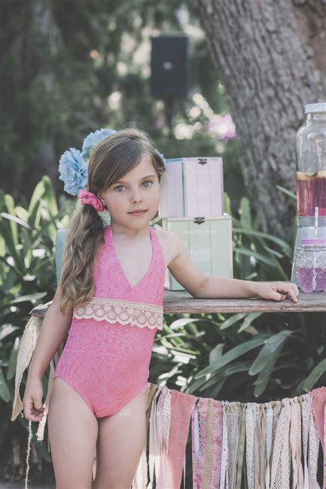 Gran selección en marcas y ropa de baño para niña¡visítanos! Tucana Culetin Kids / Tucana Kids Revienta La Playa Nubes ...