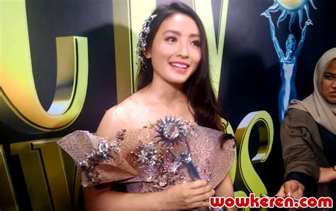 Tiga malam tanpa bintang afiq mentor lirik. Natasha Wilona Sabet Tiga Piala SCTV Awards 2019 ...