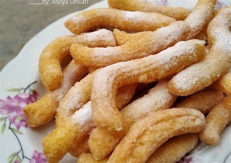 Cara membuat bolu kukus pisang mekar cukup sederhana. Resep Churros 1 Telur (Tanpa Mixer) oleh Astiya Lestari - Cookpad