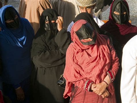 Pour afficher les images de oman femmes. Oman 2010, Bilder Viehmarkt Nizwa, Album 4