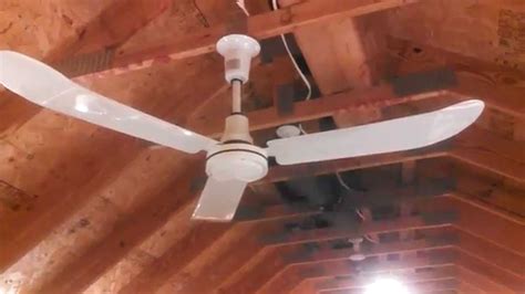 Industrial or commercial ceiling fans are designed for huge rooms—think barns, showrooms, or warehouses. Commercial Outdoor Ceiling Fans | Ceiling Fan