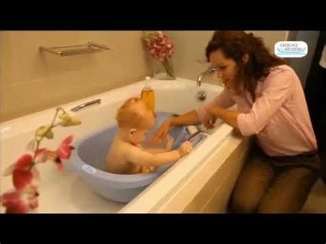 Weight your baby at bath time with the revolutionary aquascale. Aqua Scale - First Ever 3 in 1: digital baby scale, tub ...