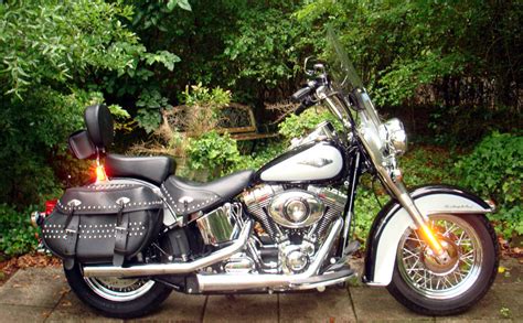 The engine produces a maximum peak output power of. 2012 Harley Davidson FLSTC Heritage Softail Classic